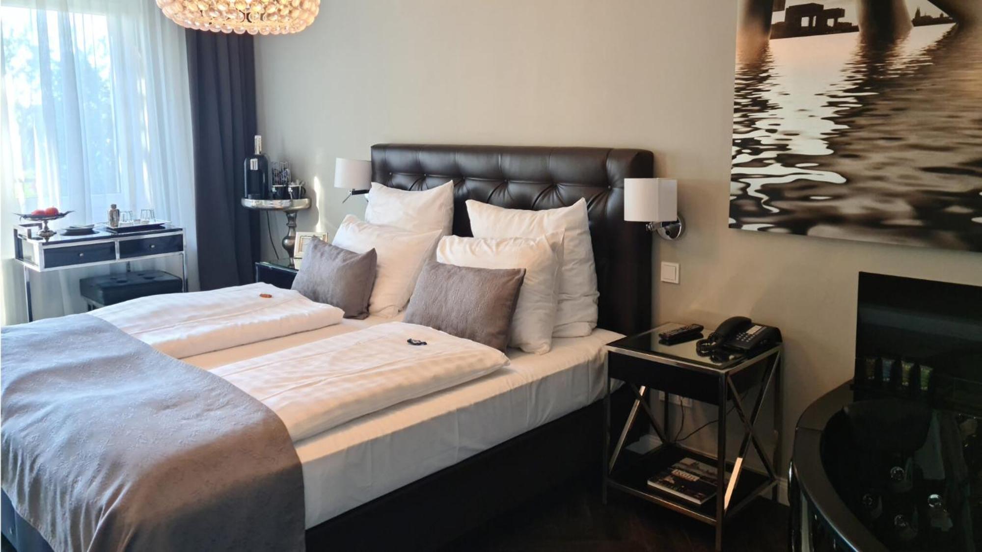 Villahotel Rheinblick Köln Rum bild