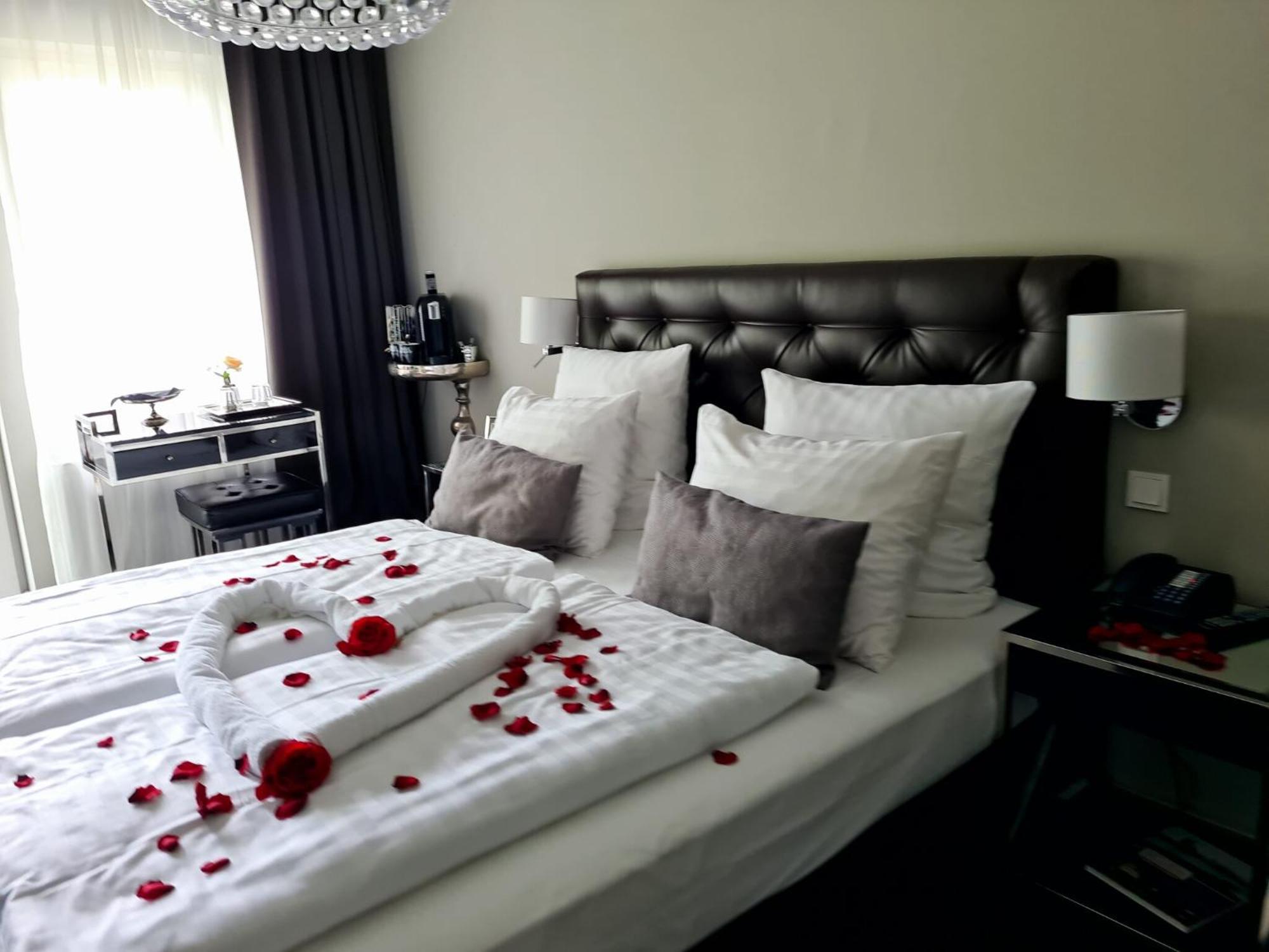 Villahotel Rheinblick Köln Rum bild